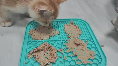 CalmPup Collective™ The Soothe and Settle Mat - Stops Chewing & Reduces Anxiety